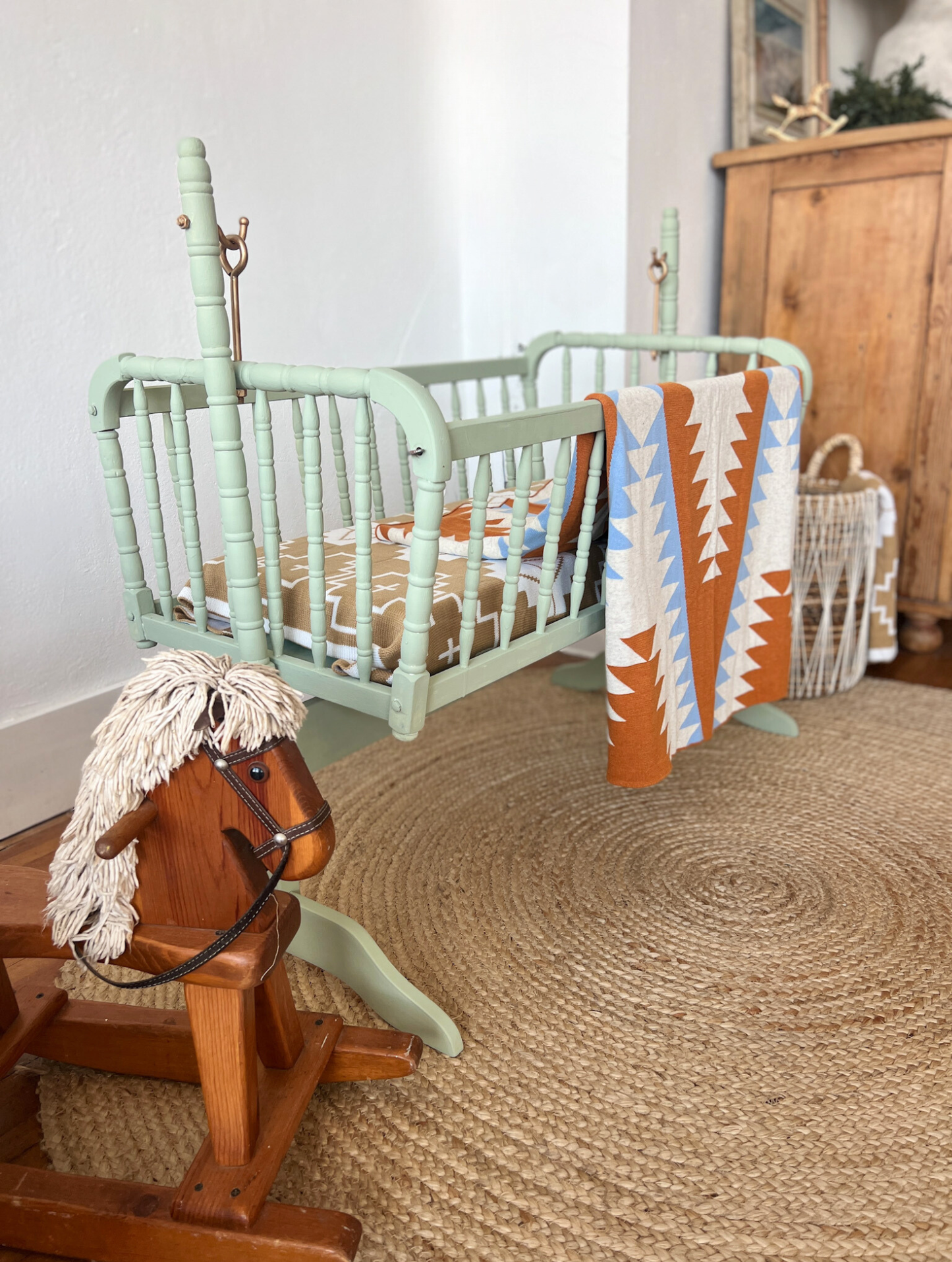 WESTERN GRANDE BABY BLANKET BLUE, TERRACOTTA ✙ CREAM