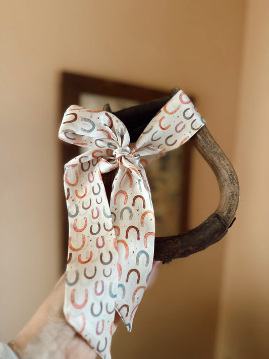 Lucky Horseshoes Twilly